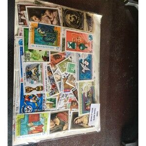 1000 Used Worldwide Postage Stamps